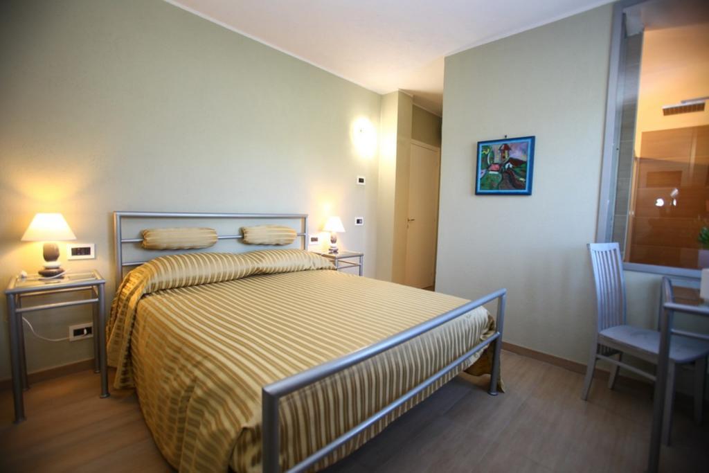Il Vecchio Mulino Di Bairo Guest House Стая снимка